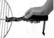 Grill grate lifting tool in action