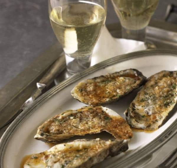 Grilled oysters in the shell