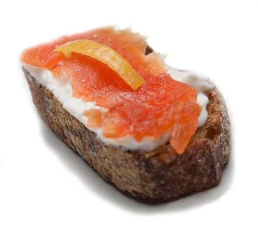 Horseradish cream sauce on toast with lox