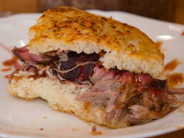 pulled pork onion bread sandwich