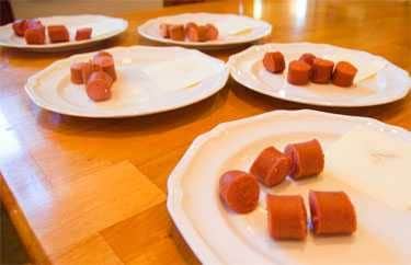 hot dog tasting