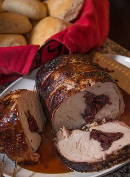 sliced and plated smoked turketta