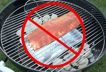 the wrong way to set up a Weber kettle grill for indirect cooking