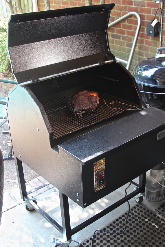 Smokin Pork Butt on Smokin Bros Pellet Cooker