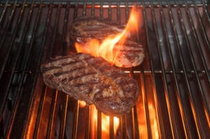 Weber Genesis II SX-335 steak