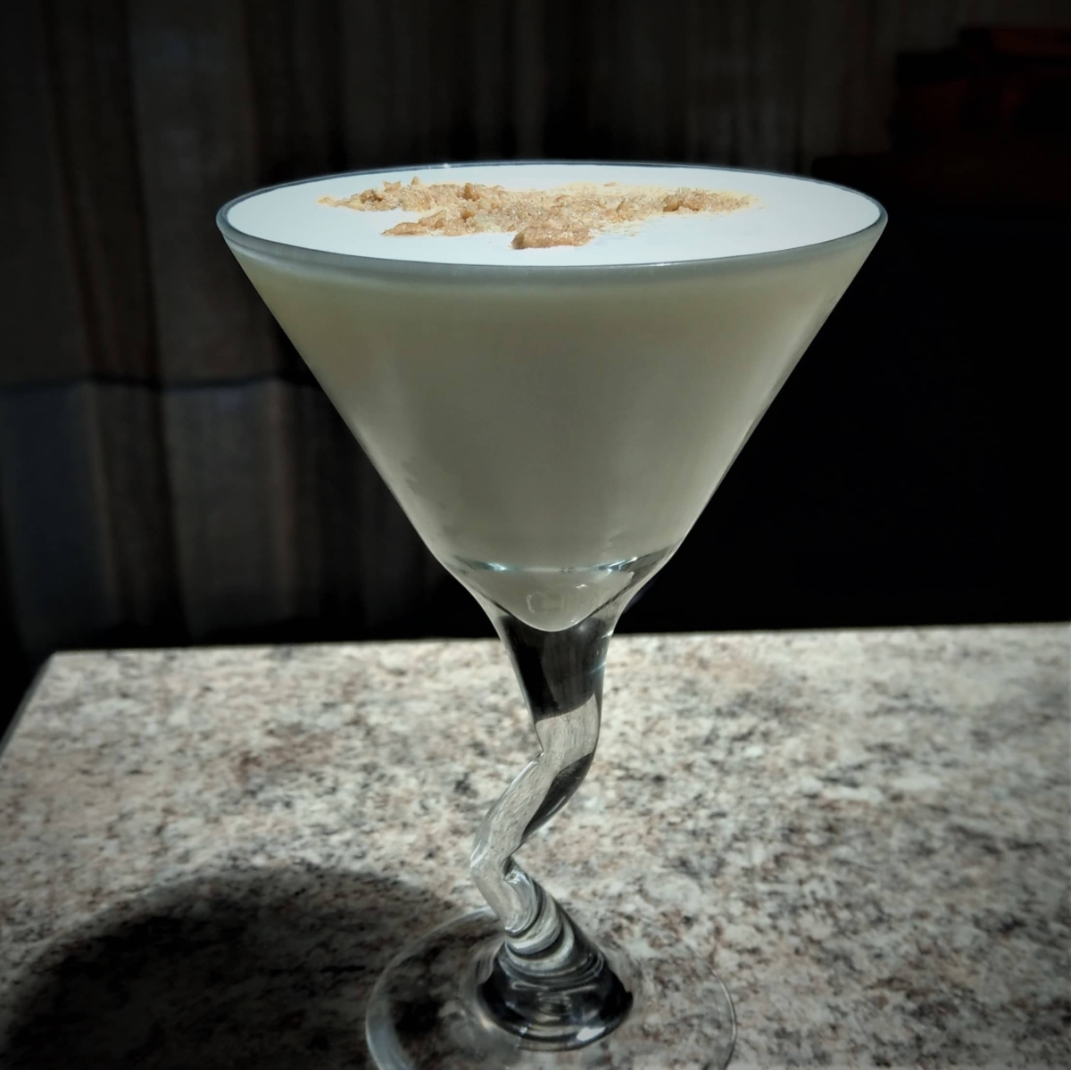 key lime pie martini in glass.