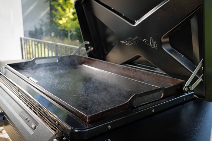 Flatrock griddle smoking