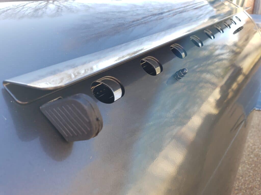 rear vents