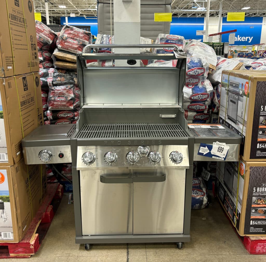 Members Mark Pro 5 Burner with Thermostatic Control.