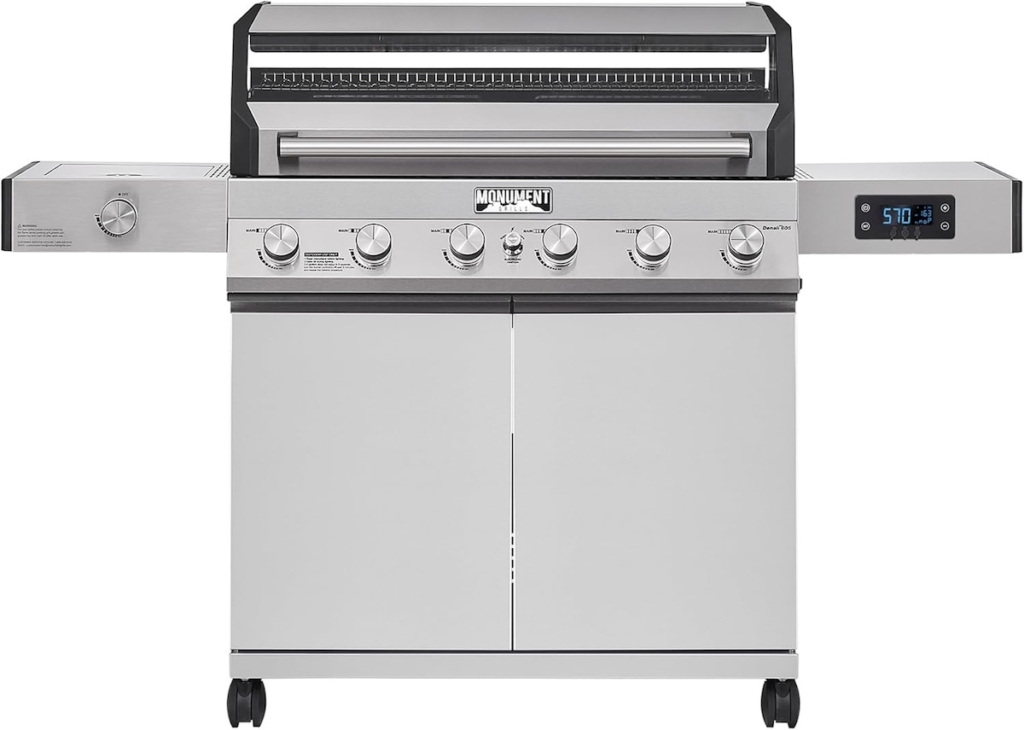 Monument Denali 605 Pro Smart Gas Grill.