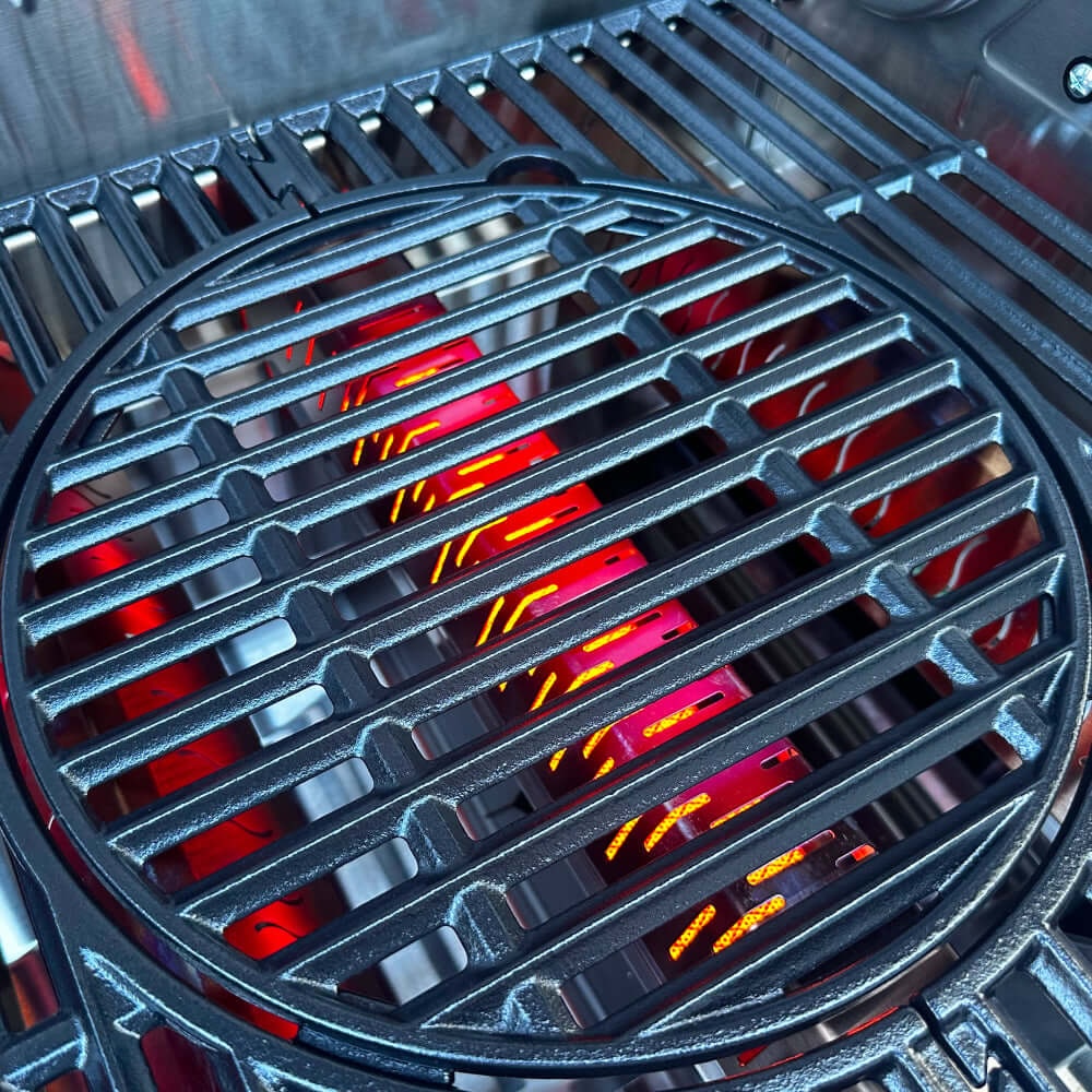 Monument Denali 605 Pro internal sear burner